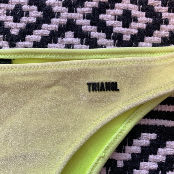 bathing suit - Picture 4 of 8